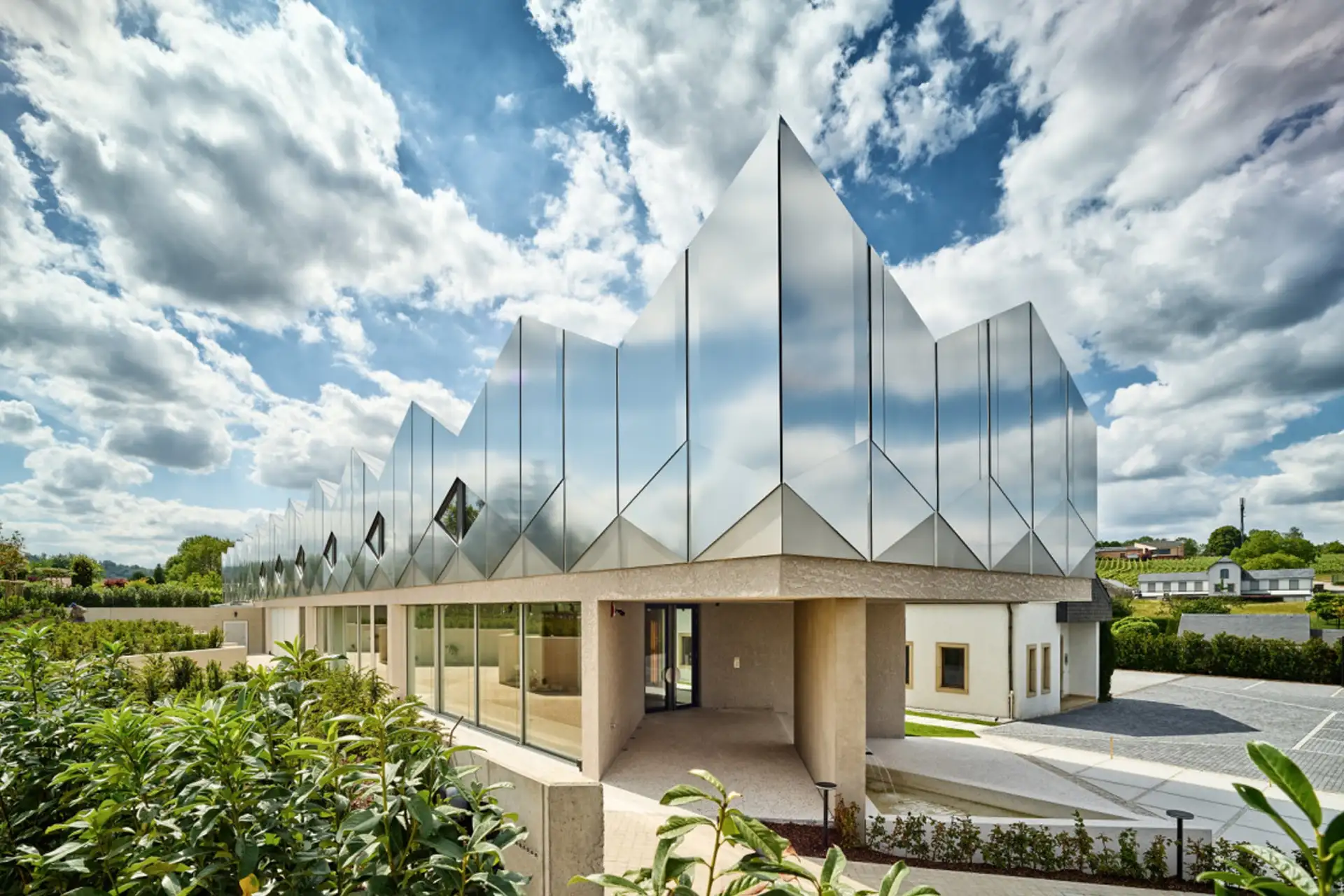 mariage dans un espace moderne au luxembourg